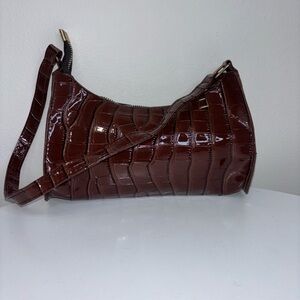 Elegant Brown Crocodile-Embossed Shoulder Bag